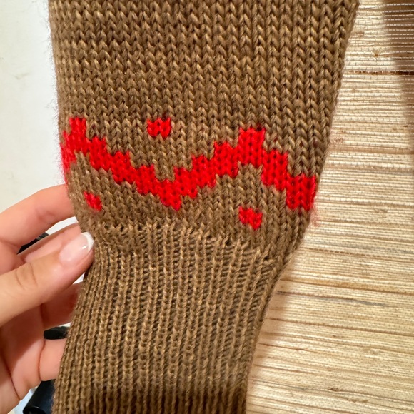 Sweater - Picture 3 of 3